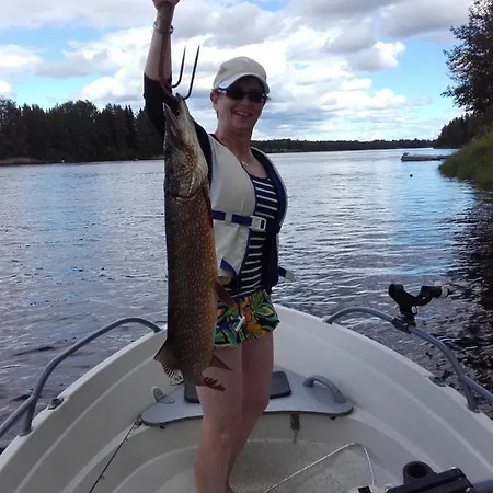 Arctic River Nyaraló *