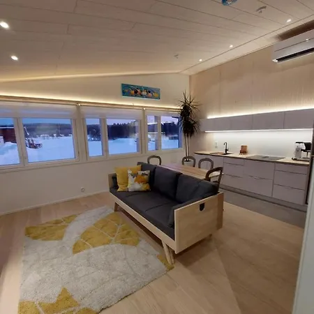 Tatil Evi Arctic River